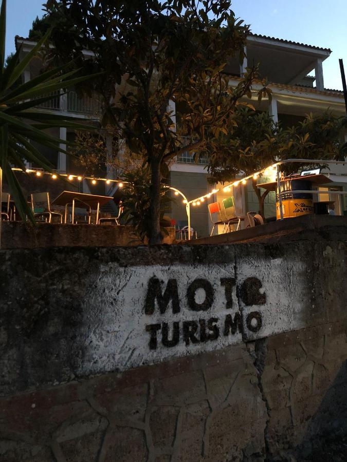 Mototurismo - Alla Scoperta Della Sardegna Sarroch Exterior foto